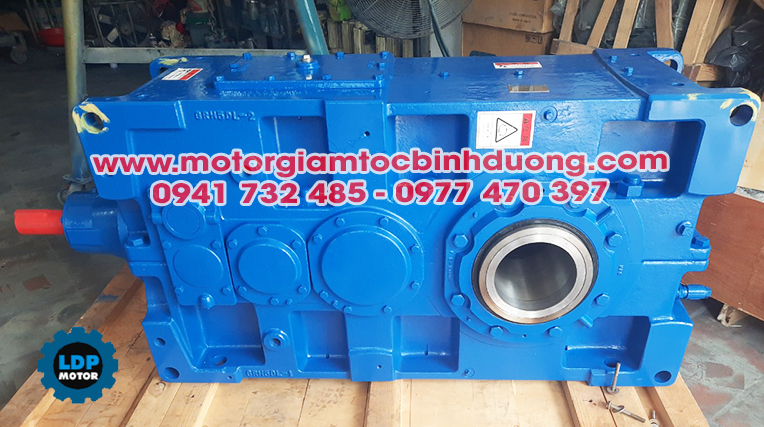 Motor giảm tốc, hộp số giảm tốc tải nặng chất lượng