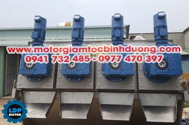 Hộp số giảm tốc công nghiệp nặng các loại 